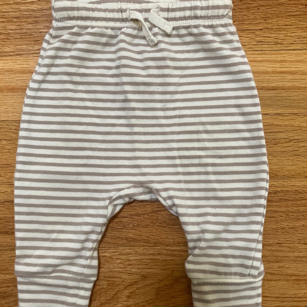 Quincy Mae organic 0-3 month baby harem pant